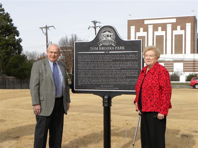 Mr_and_Mrs_Tom_Brooks